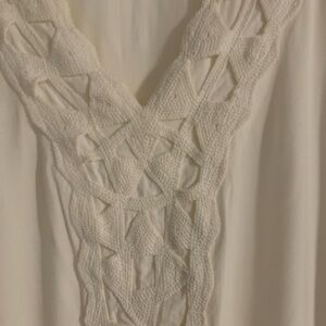 Max Edition Cream Top with Textured Detail